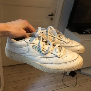 Reebok club c - Vita club c 85 skor från Reebok, använda men i bra skick