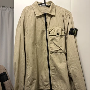 Stone island overshirt  - Knappt använd 