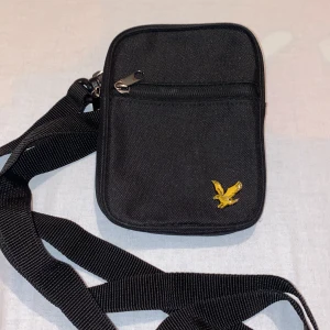 Lay scott  - Säljer min lay scott väska för 300 har inte haft den så länge 