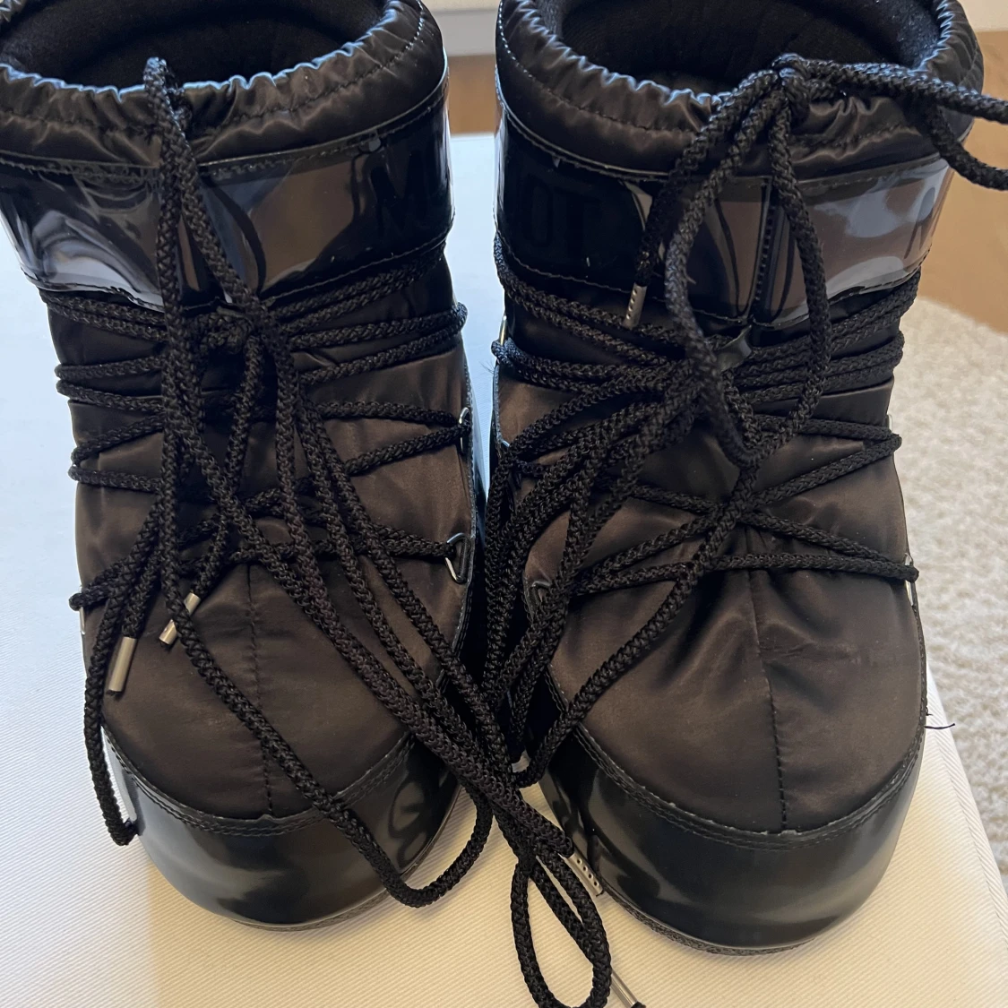 Låga moon boots  - 91