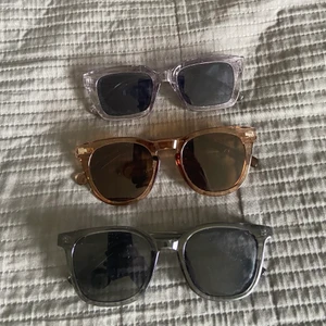Helt nya solglasögon  - 120 kr styck. Alla tre för 300 kr.