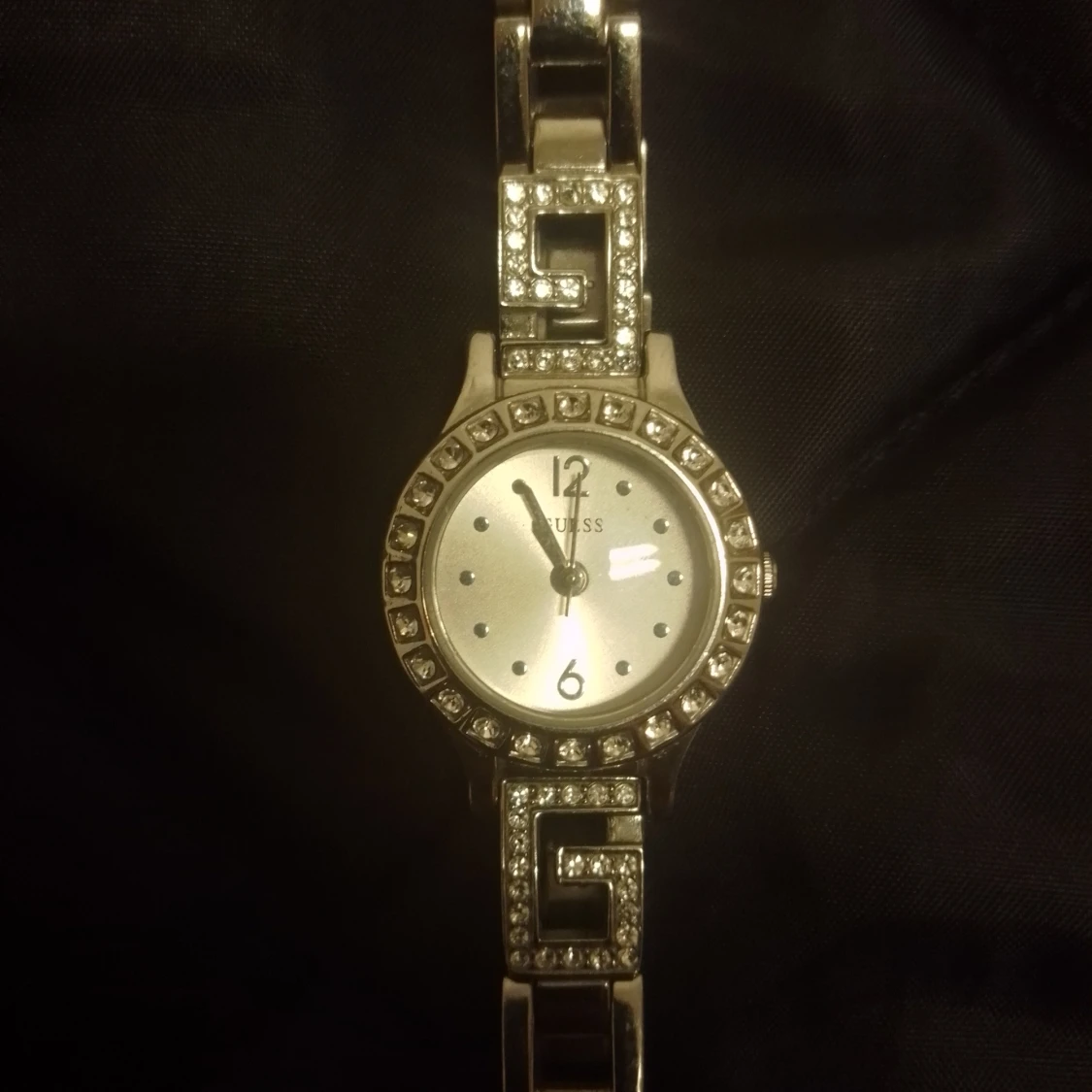 Guess dam ur med helt nytt batteri och i ny skick - 91