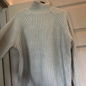 H&M  - Säljes ihop, inga fläckar och väldigt fräscha! 