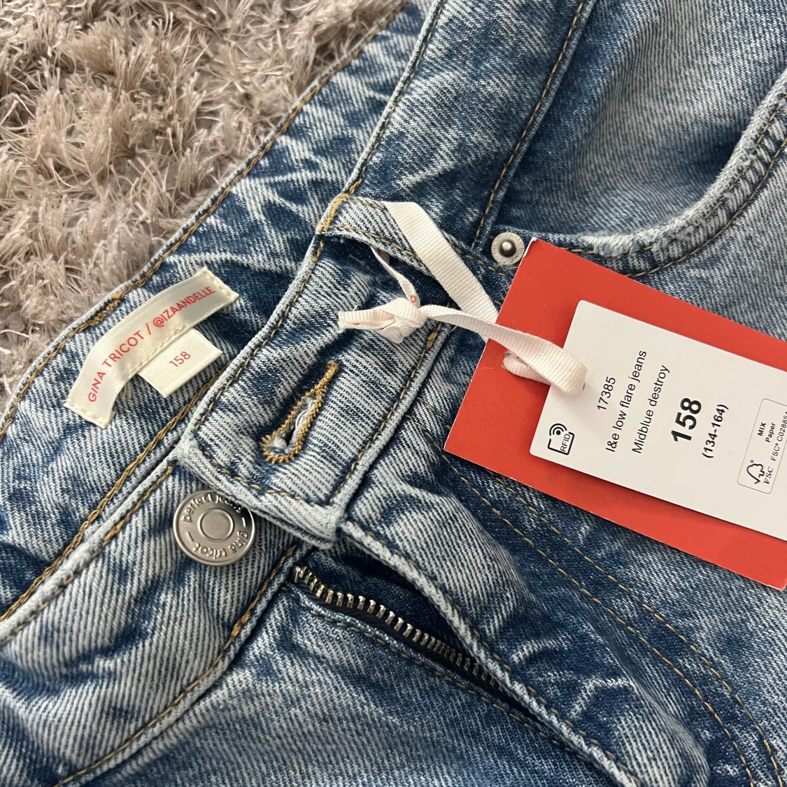 Gina tricot jeans - 90