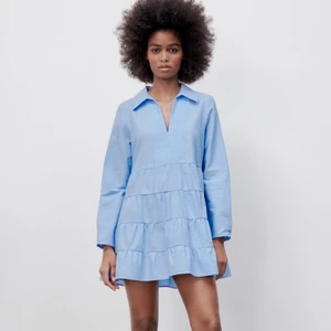 Zara klänning - Fin klänning som jag aldrig använt, storleken är i M men passar mig som egentligen har xs/s💗