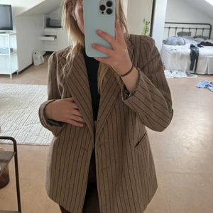 Kavaj  - Kavaj från NA-KD, nyckskick storlek 40