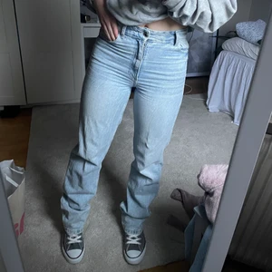 Jeans - Raka jeans från pull&bear. Köparen står för frakten 