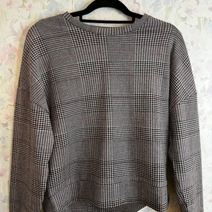 Helt ny tröja - Från Jacqueline de YONG ❤️‍🔥 Storlek S men passar lätt en M