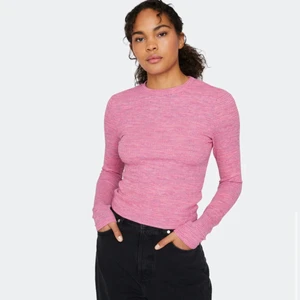 Topp - Fin rosa/lila topp, aldrig använd! Lite kortare i modellen 💗(ny pris 259 så buda privat från 80)