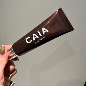 Helt ny caia liquid bronzer i färgen Cape town. Oanvänd! 