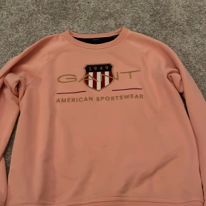 Gant sweatshirt - Gant tröja i nyskick 