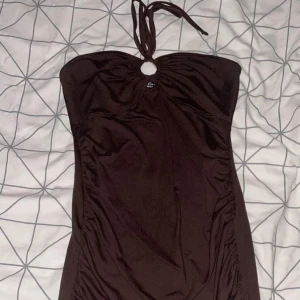 Klänning  - Brun sommar klänning obs köpare står för frakt