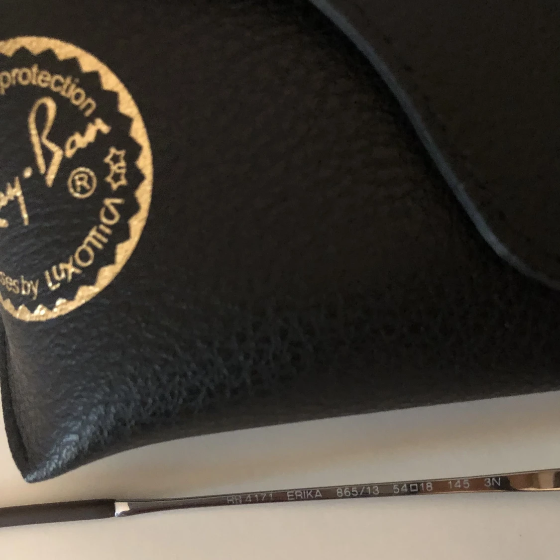 Ray-Ban ”Erika - 90