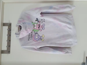 Hoodie  - Använd cirka 6 gånger 