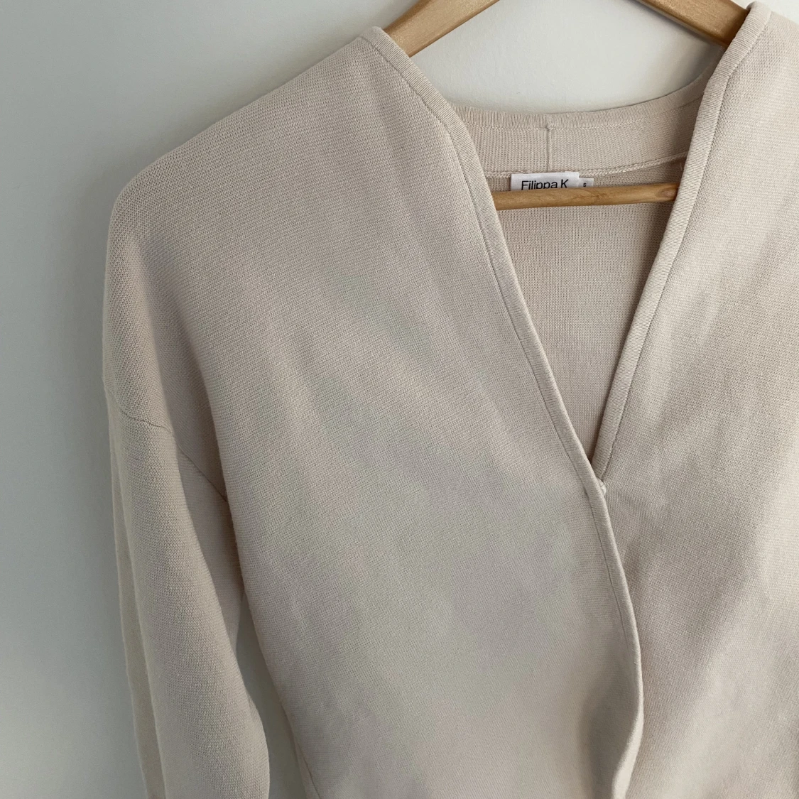 FILIPPA K - ljusbeige kofta - 90