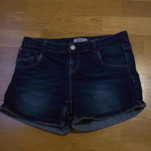 Fina jeans shorts till sommaren säljer för passade inte mig 🫶🏼🫶🏼