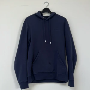 J.Lindeberg hoodie - Snygg oxh stilren hoodie av märket J.Lindeberg