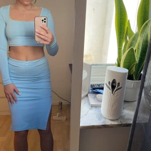 Blå set - Säljer detta helt nya ljusblåa det från SHEIN då de var förlitet:(