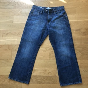 Vintage Baggy Jeans - Vintage jeans i bra skick. Storleken är 36x30 men skulle säga att de passar mer som 33x30.  Skriv för mått eller andra frågor!