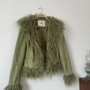 Jacka - Använd en gång, så i nytt skick! Nypris: 899kr 