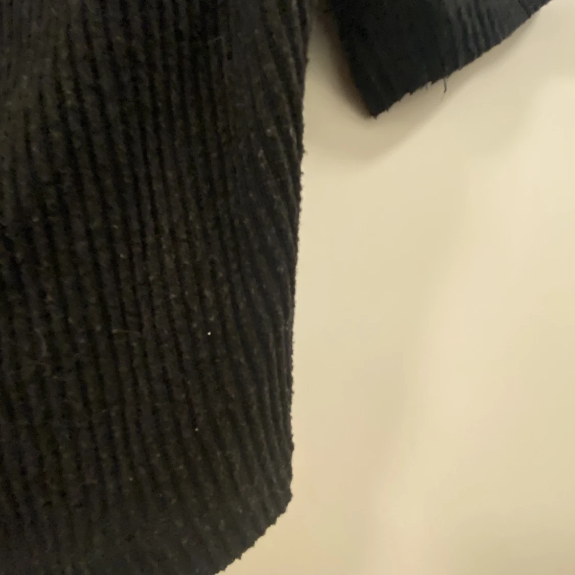 Svart kort topp  - 91