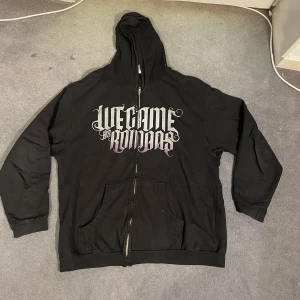 Baggy zip up hoodie - En Baggy zip up hoodie från Tultex Storlek Xl Använd och lite sliten men Inga skador eller märken