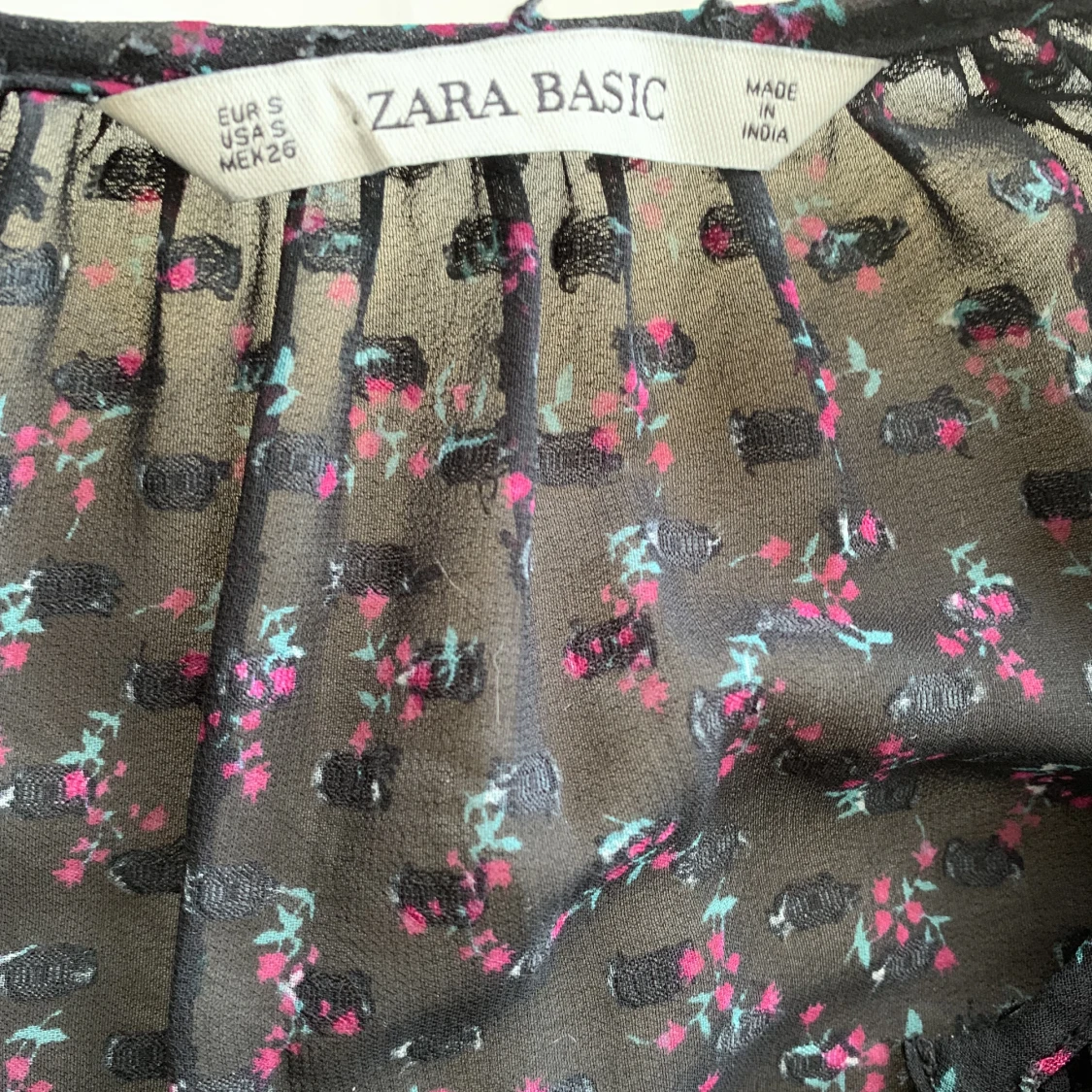 Blommig klänning från Zara - 90