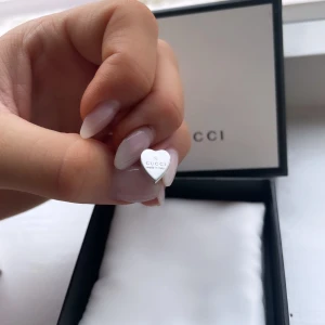 Gucci örhängen  - Använd inte så mycket 