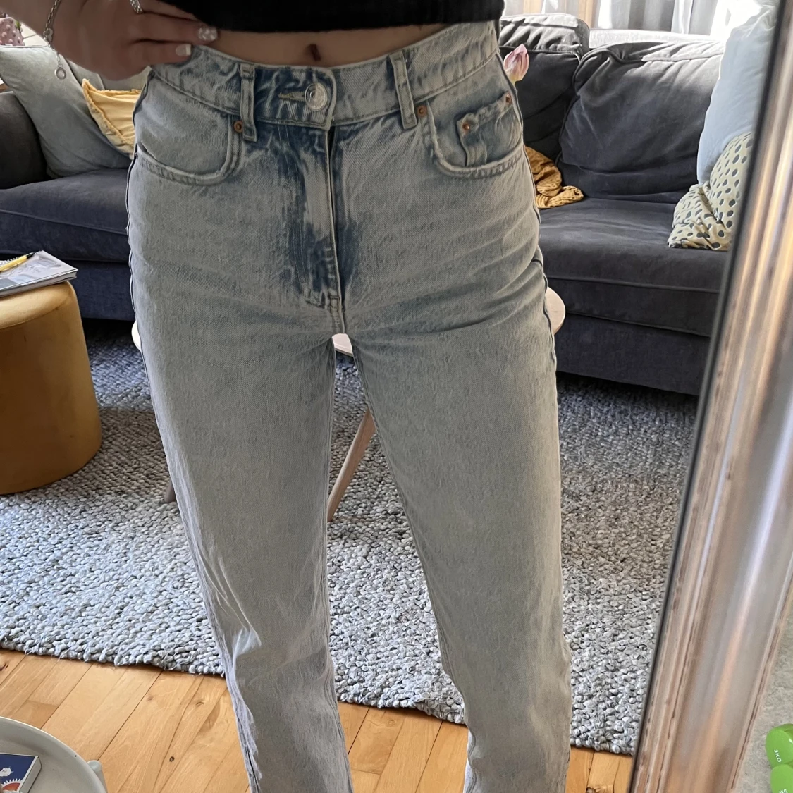 Jeans med slits