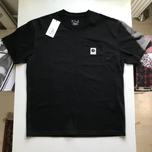 Polar skate co Tshirt - Helt ny, aldrig använd. 10/10