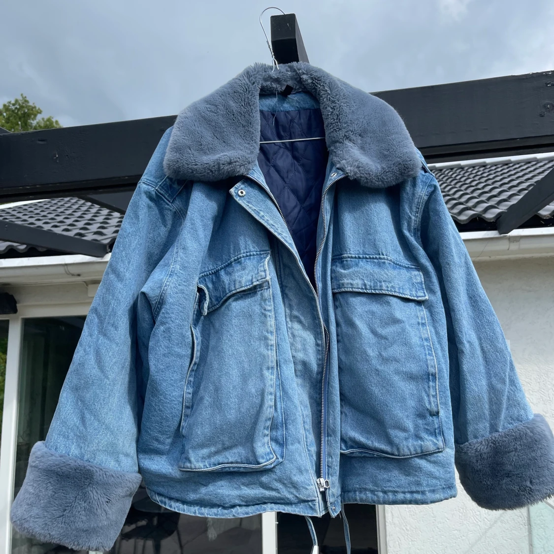 Populär höstjackan från Hm  - 90