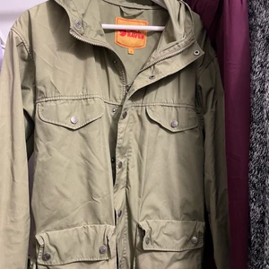 Fjällräven jacka  - Jacka från fjällräven i fint skick, i storlek s. 
