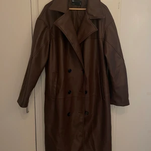 PU skinnjacka  - Använd fåtal gånger. Strl 38.  