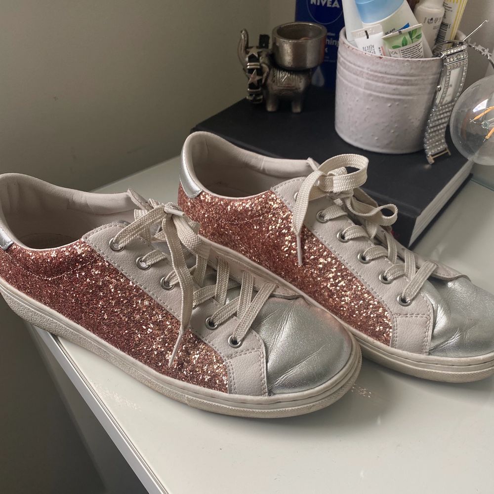 Glitter skor - Skor | Plick Second Hand