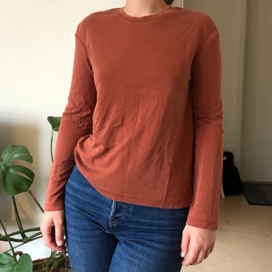 Långärmad tröja  - Superskön långärmad tröja från Weekday. Storlek S 