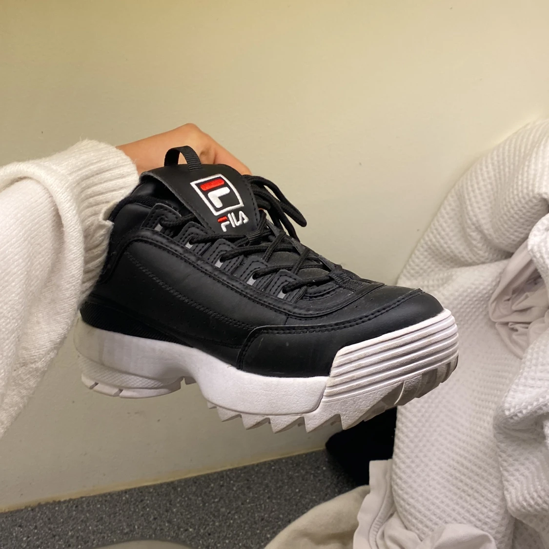 Svarta fila skor - 91