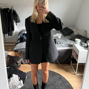 svart oversized kavaj vintage  - svart vintage oversized kavaj!