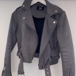 Snygg jacka från Berska - Fint skick, 