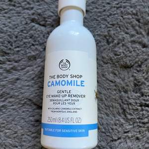 Eye make up remover