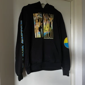 Asap Rocky Hoodie  - Hoodie köpt på Asap Rocky konsert i Globen 2019. Använd men i bra skick!  Frakt ingår inte i priset❤️