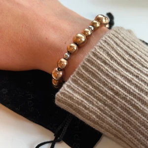 Armband - Astrid & Agnes - Helt oanvänt armband från Astrid & Agnes, påse kommer med!  Kan mötas upp i Stockholm eller skickas! 😊