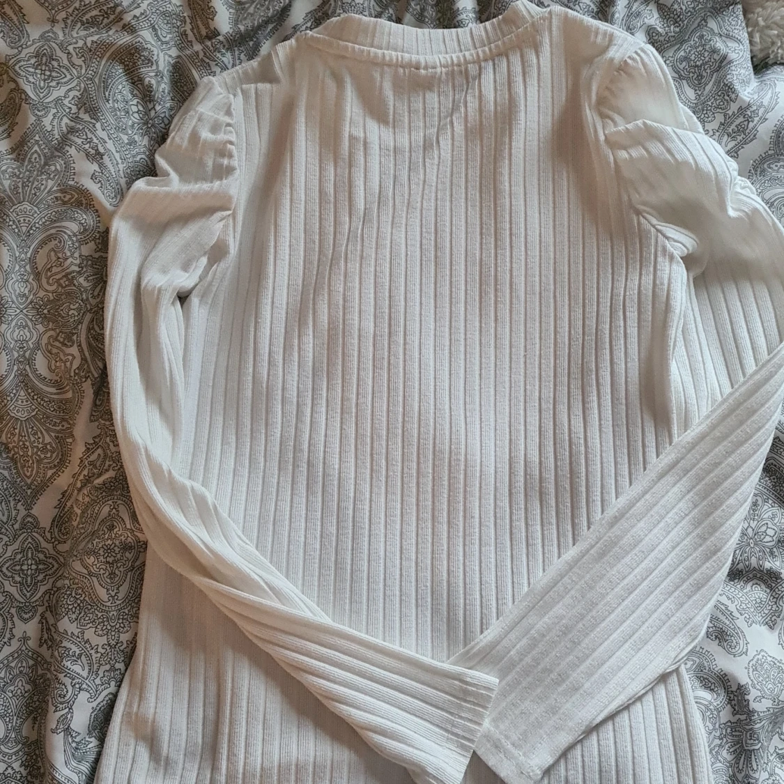 vitt ribad tröja  - 90