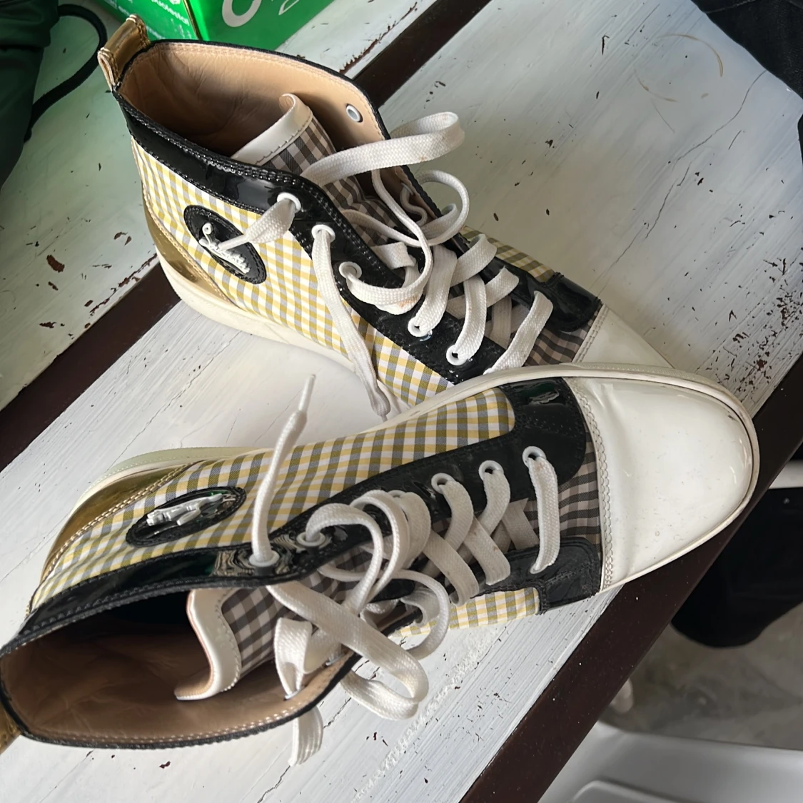 Christian Louboutin  - 91