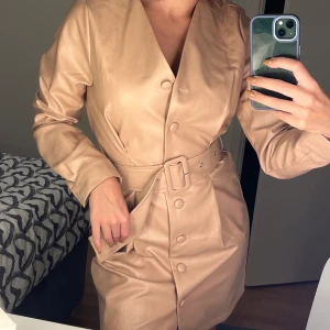 Strl S - Ny klänning, oanvänd.  Storlek S