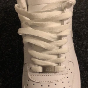 Air force  - Nya airforce 1  Köparen står för frakt! Mötes upp i umeå