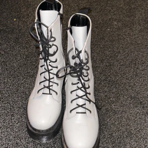 Boots / kängor  - Helt ny 