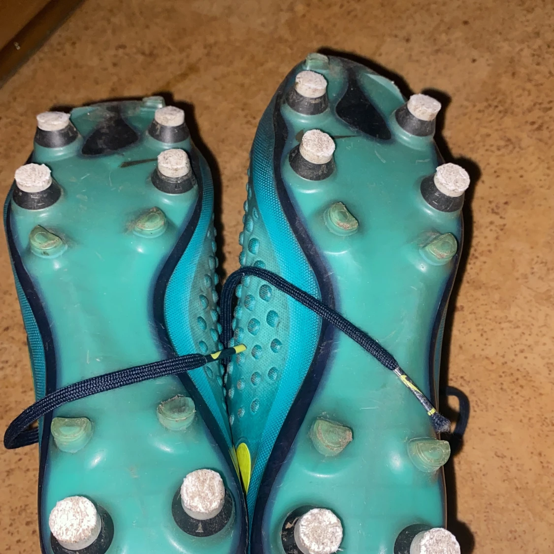 Nike fotbollsskor  - 91