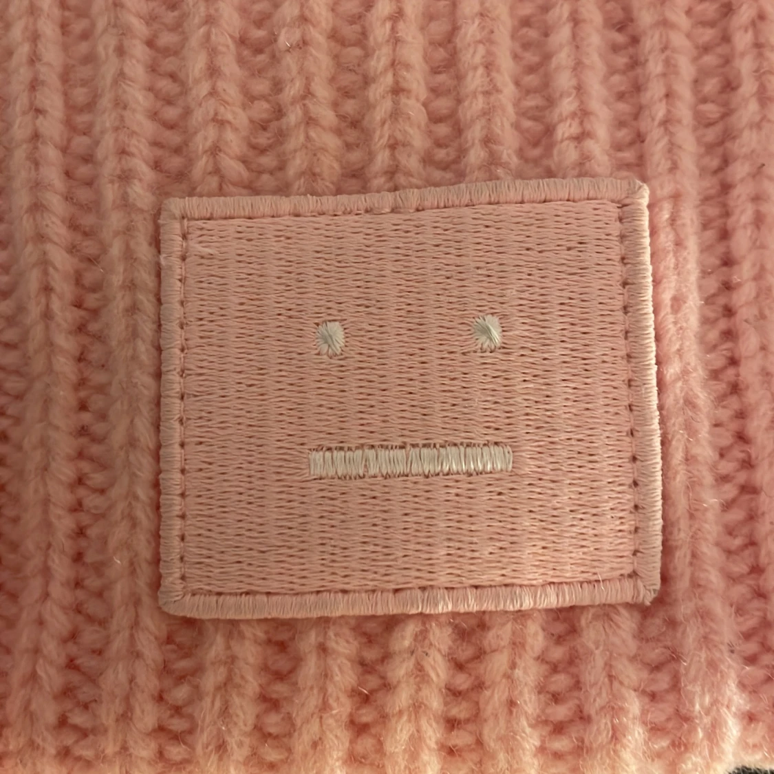 Acne mössa - 91