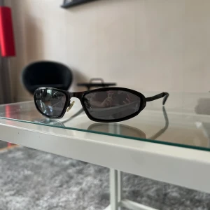 Vintage glasögon  - Speciella jätte coola glasögon, äldre men knappt använda 