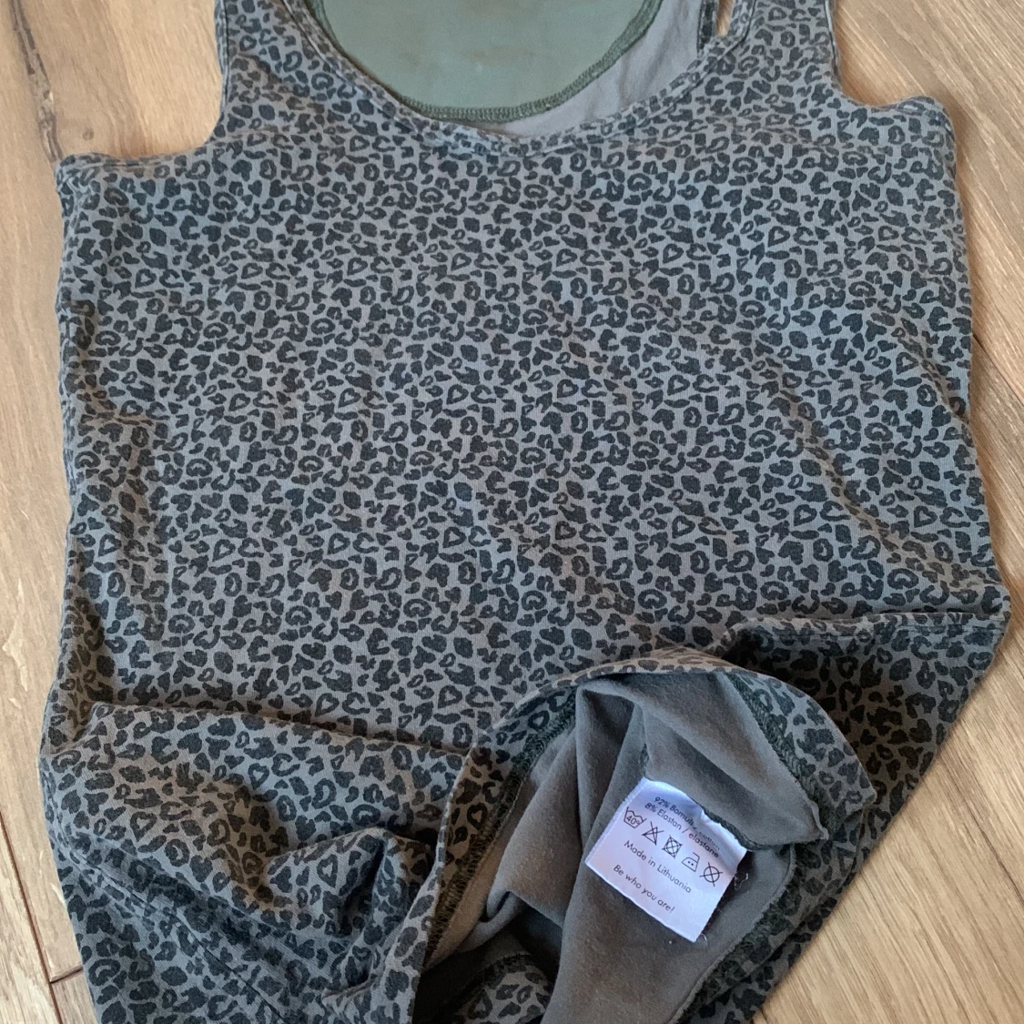 House of lola top linne grå leo xs / s - 91